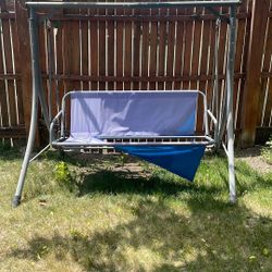 Outdoor Swing 