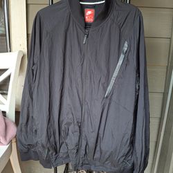 Chaqueta cortavientos Nike Negro para hombre. Talla XL