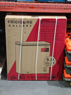 Frigidaire Gallery 5 Cu. Ft. Chest Freezer, Black