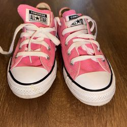 Pink Converse 1y