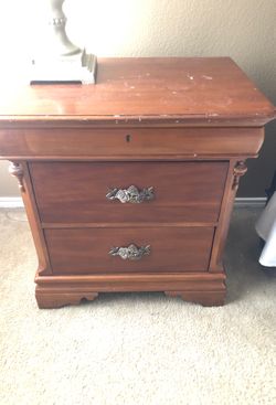 Matching night stand and dresser !!