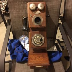 Land Line Phone Oldfashion Type 