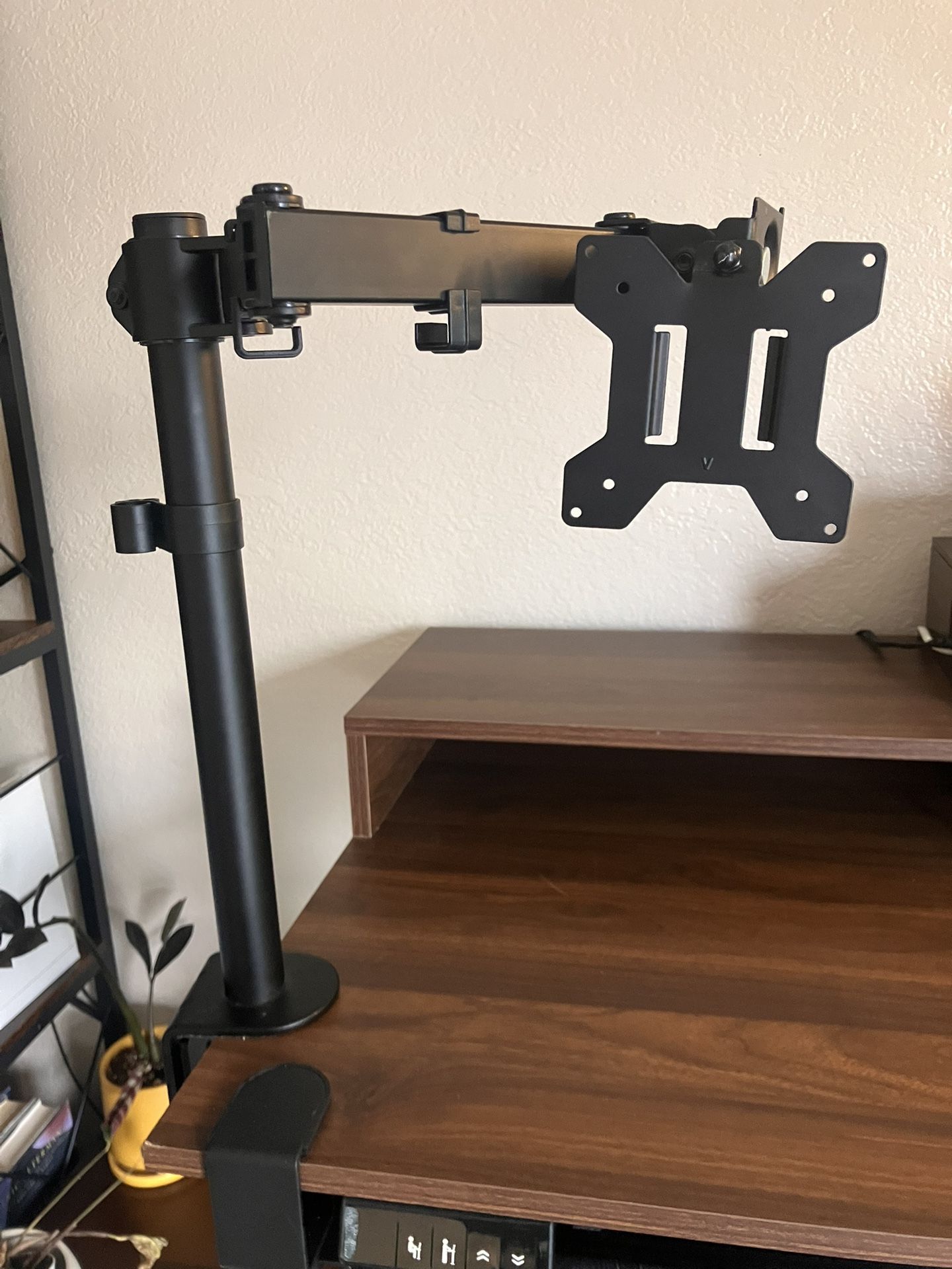 Monitor Mount