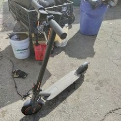 Electric scooter