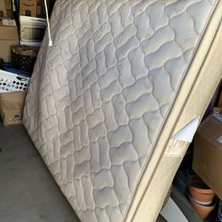 Queen mattress