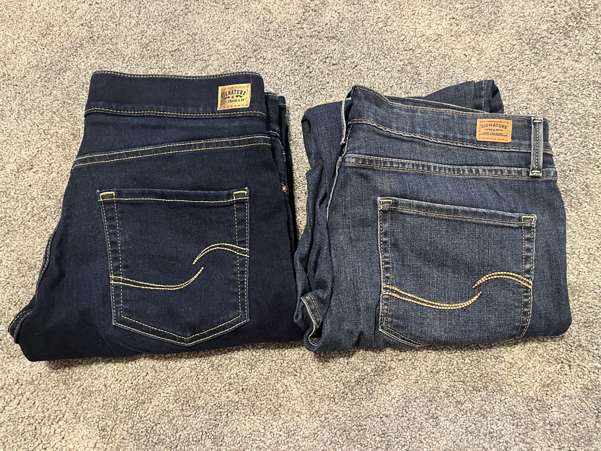 Levi Skinny Midrise Jeans