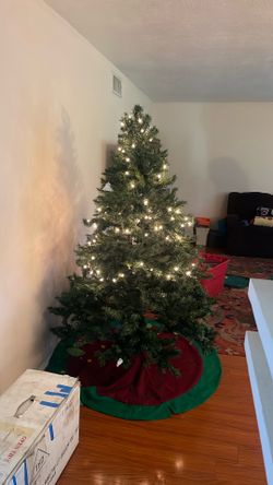 Free artificial Christmas 🎄 Tree - Needs Lights.