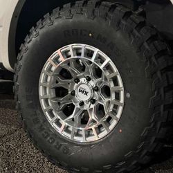 17x9 XM Rims And Tires 35/1250/17 Rockblade MT
