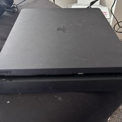 PS4 Slim