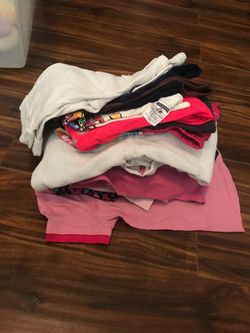 Girls clothes size Small 6/7