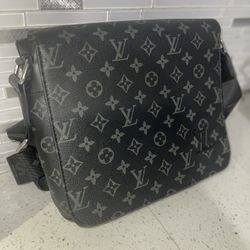 Louis V Men Bag