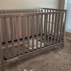 Gray Toddler Crib + Mattress 