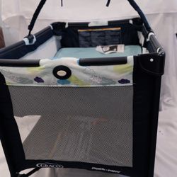 Graco Pack N’ Play (stratus)
