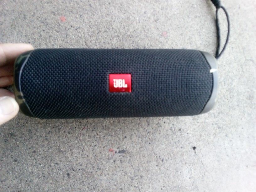 JBL Flip 5 Bluetooth Speaker!