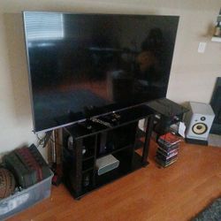 TLC ROKU SMART 60 INCH TV ULTA HD