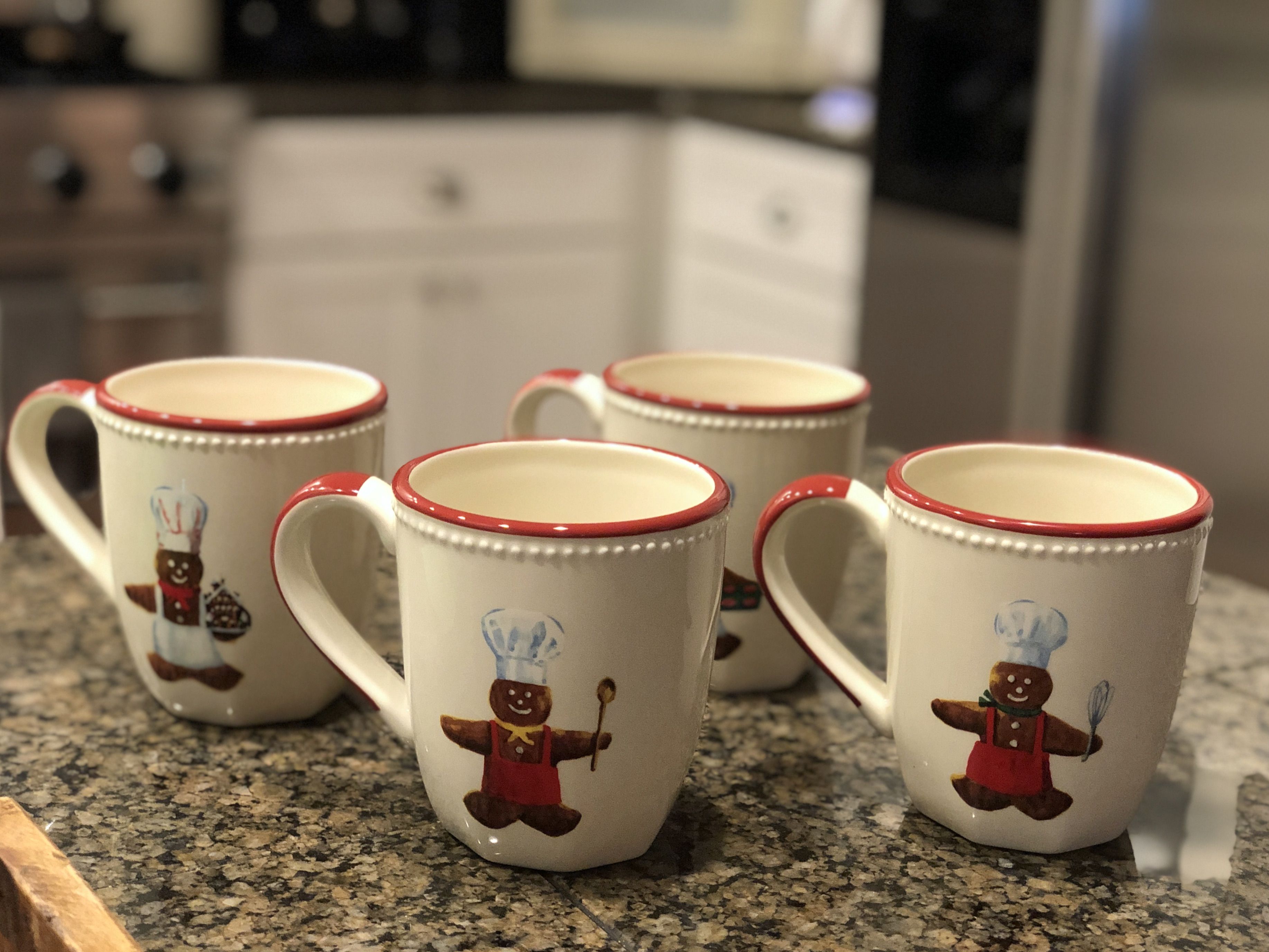 Set of 4 Williams Sonoma Gingerbread Man Chef Mugs Christmas Holiday - Coffee Cup Hot Cocoa Tea Red