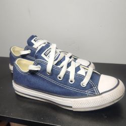 Size 12.5 Kids All Star Converse Navy Blue and White 