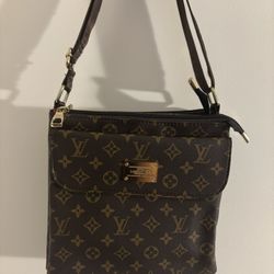 Louis Vuitton crossbody bag