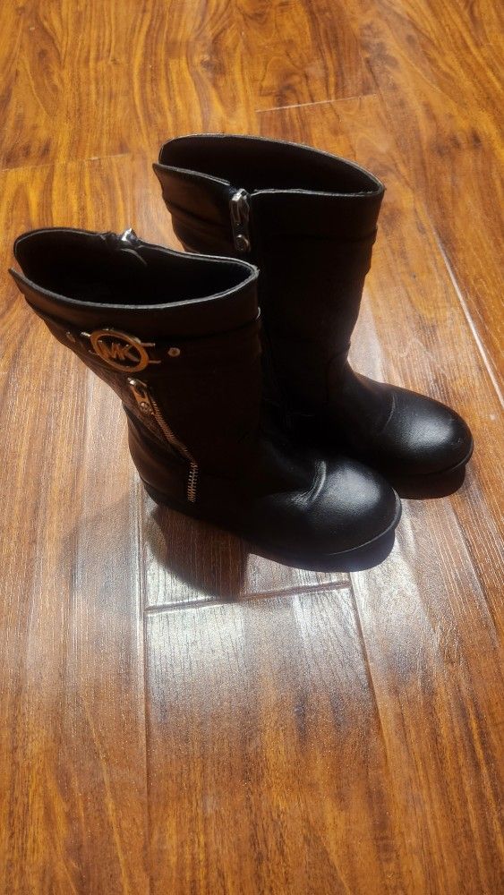 MICHAEL KOR'S BLACK BOOTS