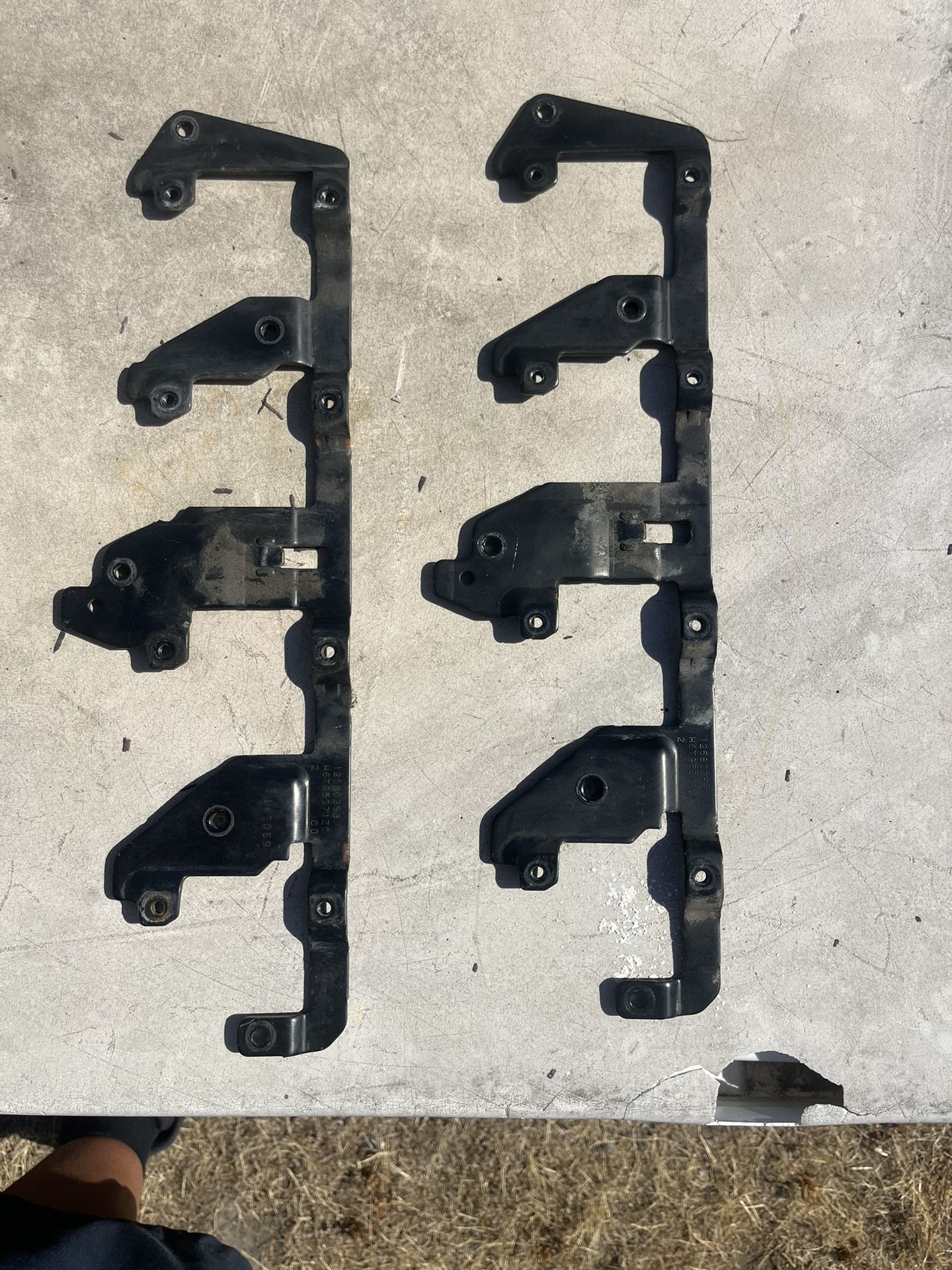 LS3 Coil Brackets