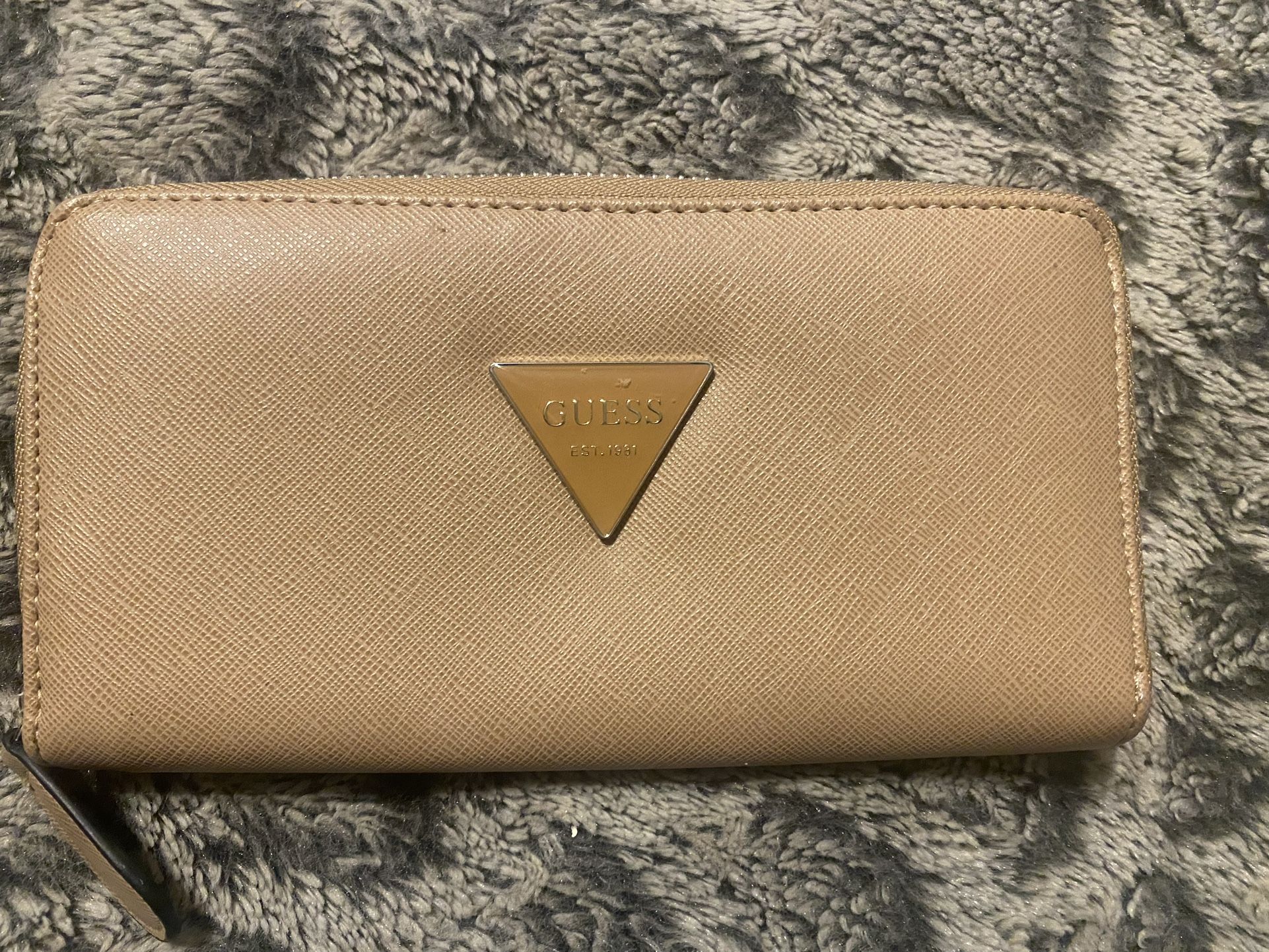 Guess Wallet