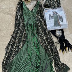 Halloween Women Costume *** Medusa + More