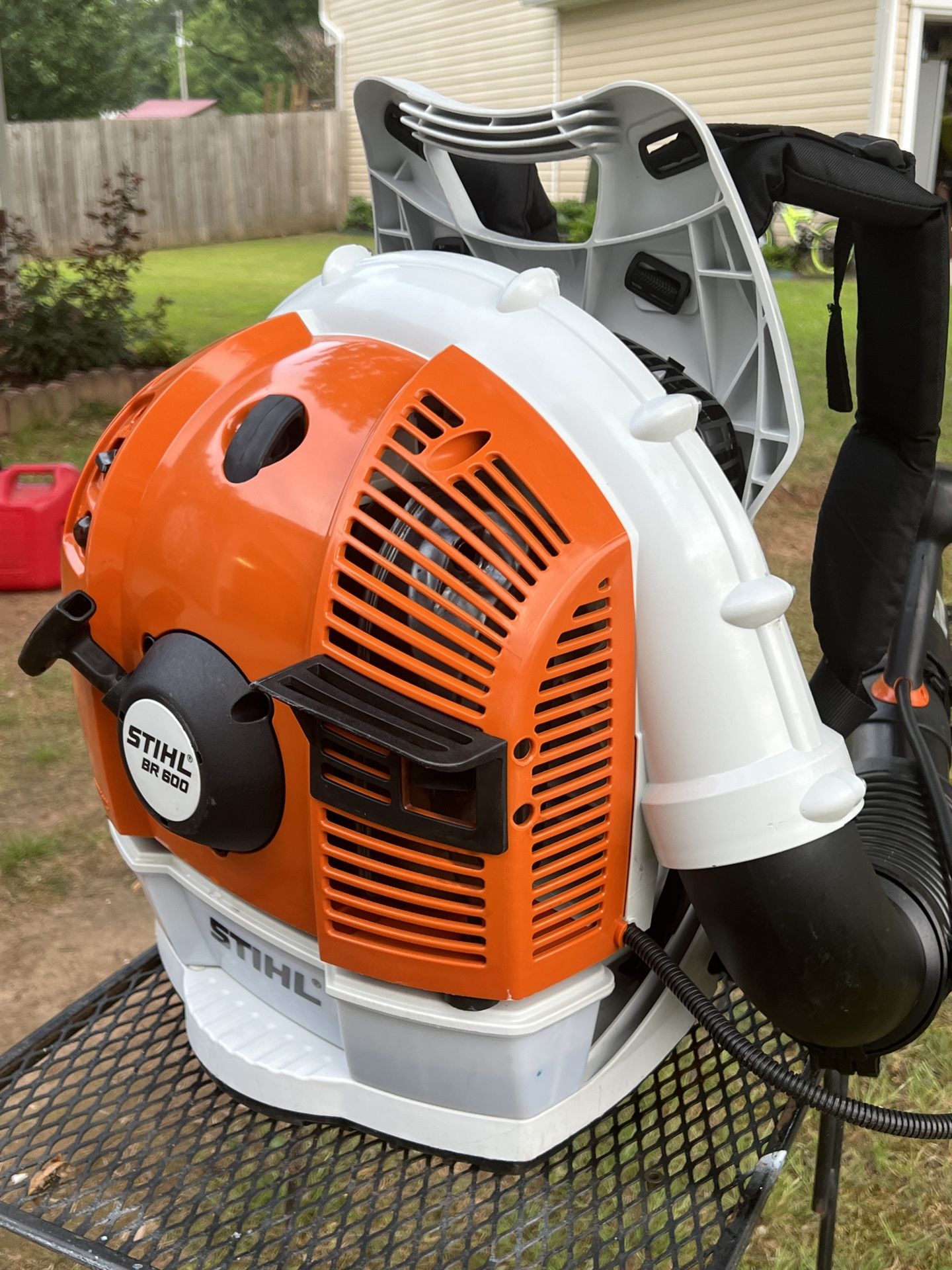 Stihl BR 600 Backpack Blower for Sale in Snellville, GA OfferUp