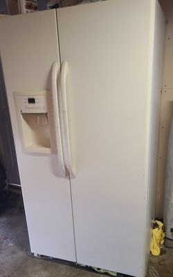 Good Working Fridge for Sale