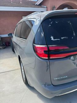 2022 Chrysler Pacifica