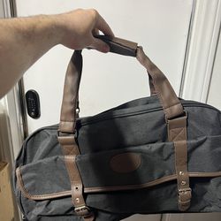 New Duffle Bag With Roller 
