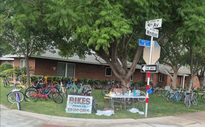 A Bounty of Townie, fixies, hybrids