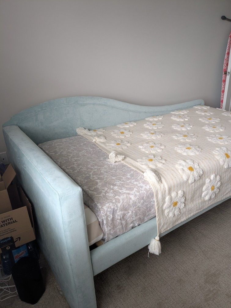 Light Blue Daybed