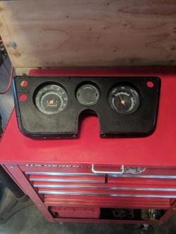 Chevy C10 Gauge Cluster 