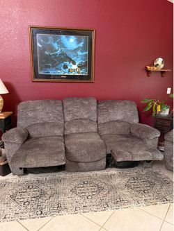 new 3 seat recliner couch LA Z BOY