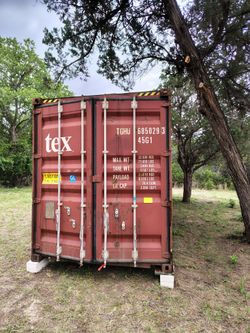WIND & WATERTIGHT 20’ & 40’ SHIPPING CONTAINERS!