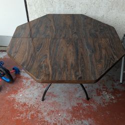 Octagon Table