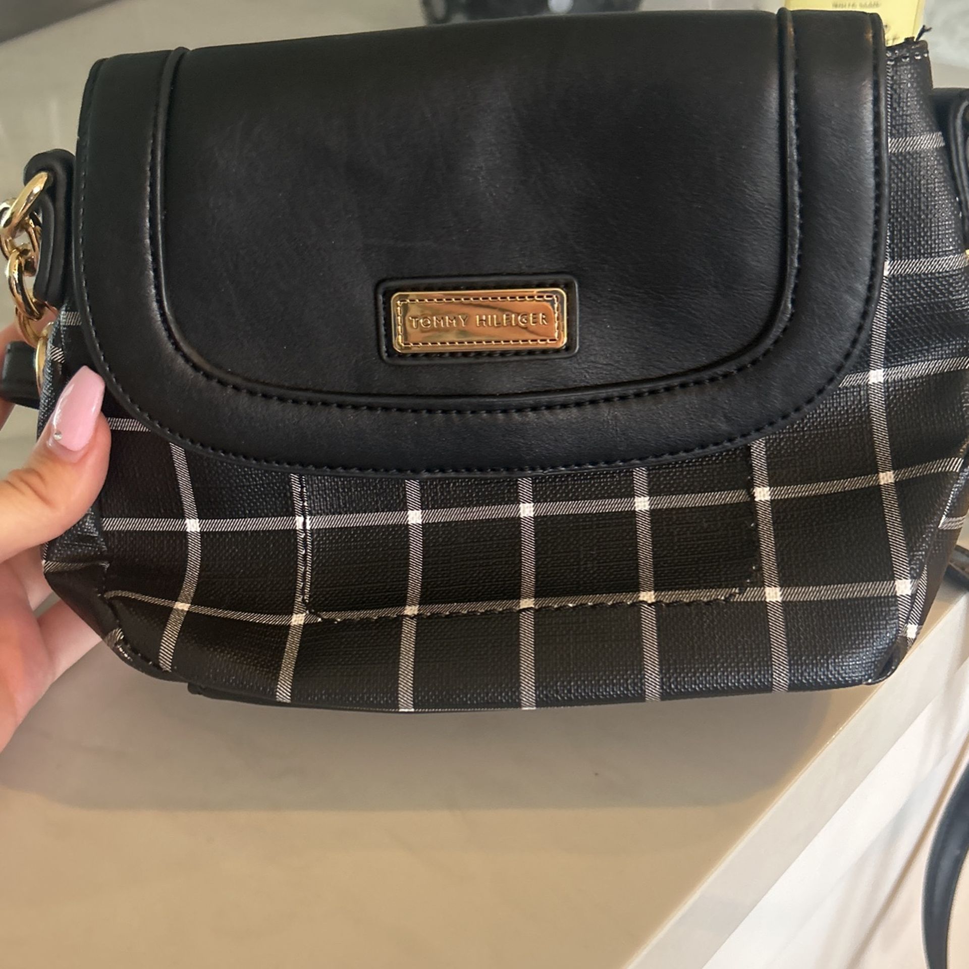 Tommy Hilfiger Purse