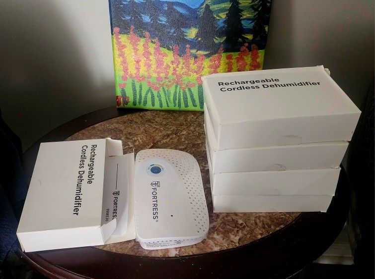 Brand New FORTRESS Portable RECHARGEABLE DEHUMIDIFIER PERFECT FOR Gunn SAFES & Basements BNIB NEVER USED