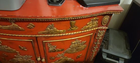 Antique oriental amor