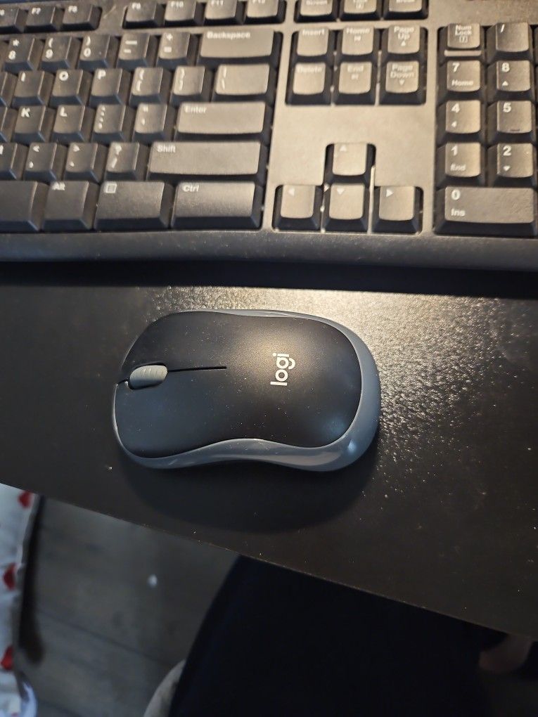 Wireless Keyboard & Mouse 