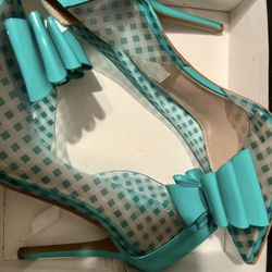 Bow Pumps 