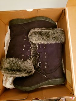 St Johns Bay Winter Women's Boots 6M