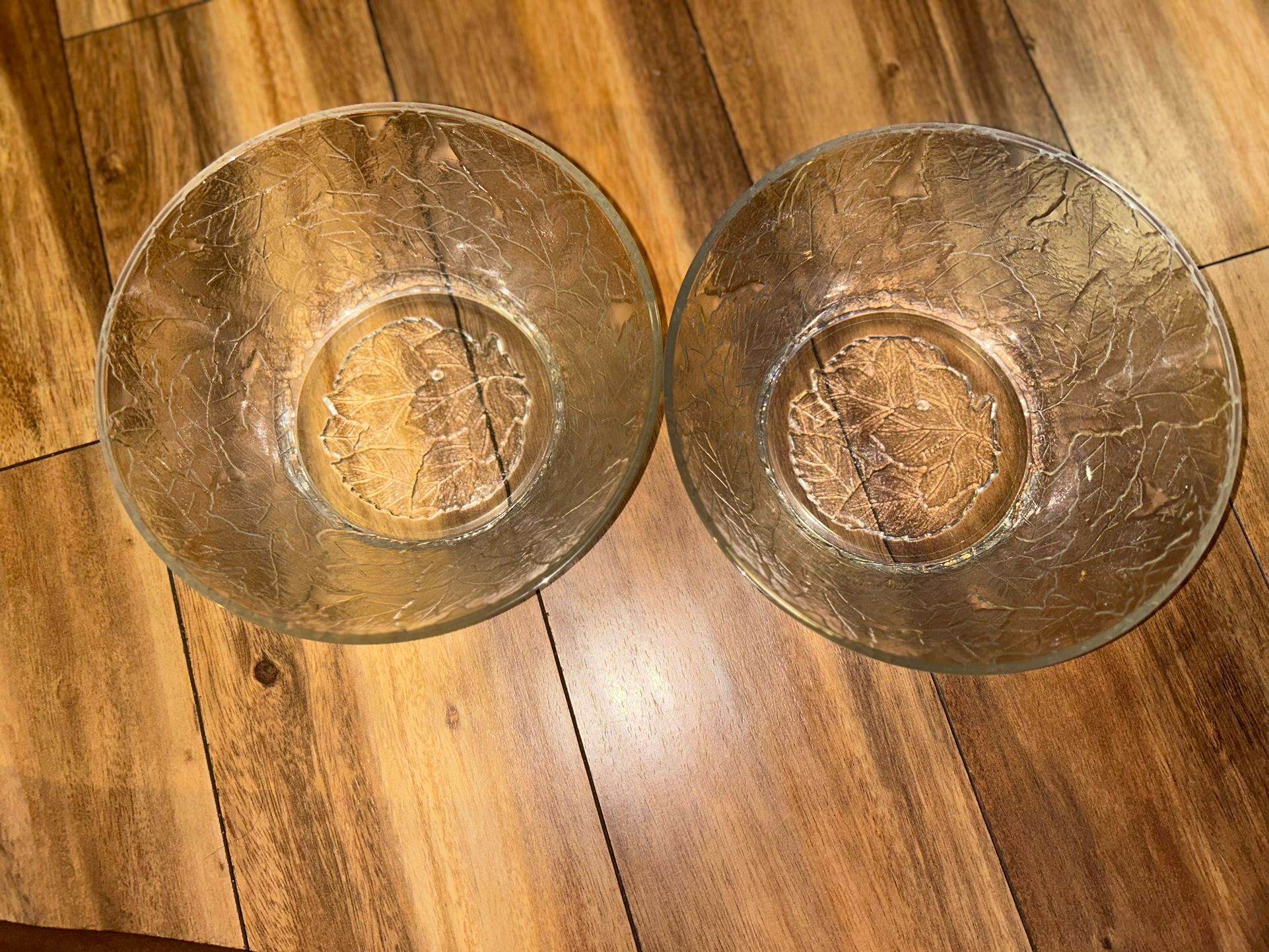 Tiara Clear Glass Bowls Embossed With Autumn Leaves