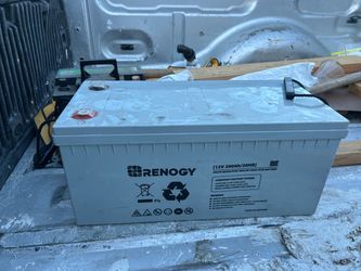 Renogy 12V 200Ah AGM Deep Cycle Battery