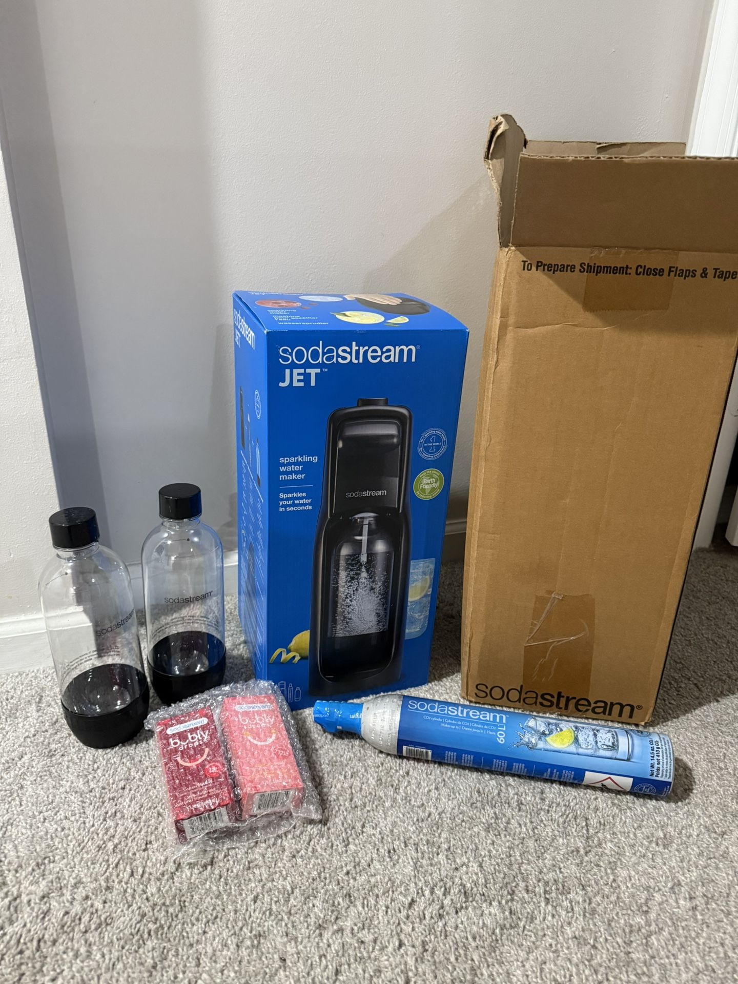 Sodastream Jet - Sparkling Water / Soda Drink Maker