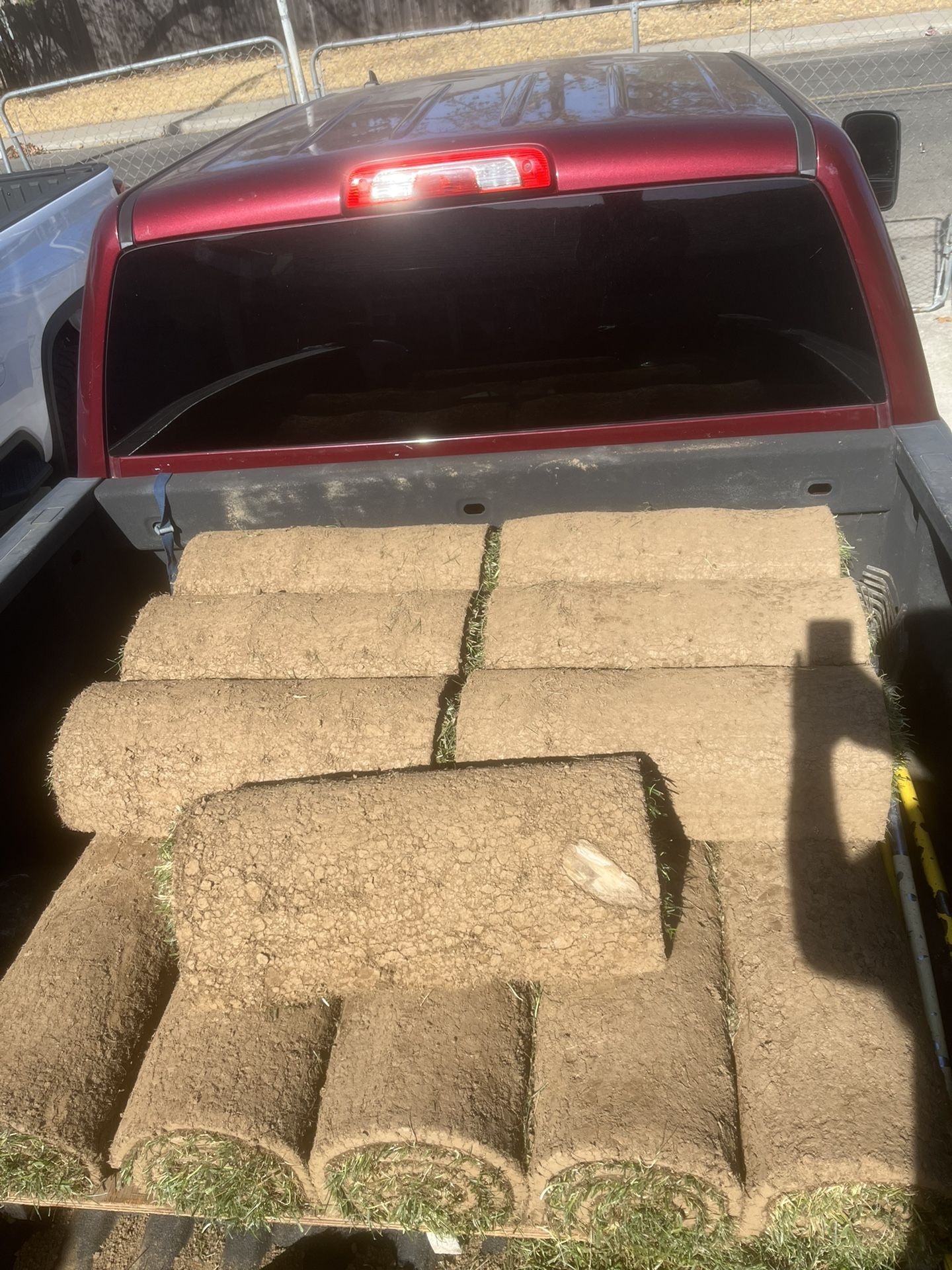 17 Rolls Of Sod 6ft