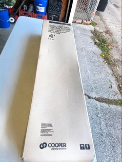 Metalux 4-Foot Linear High Bay Light Fixture