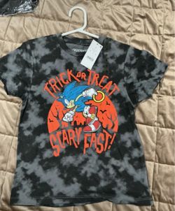Trick or treat Sonic shirt Small