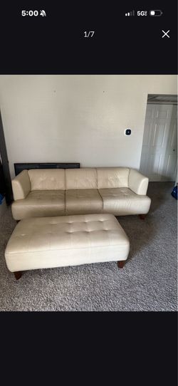 200$ pick up living room set