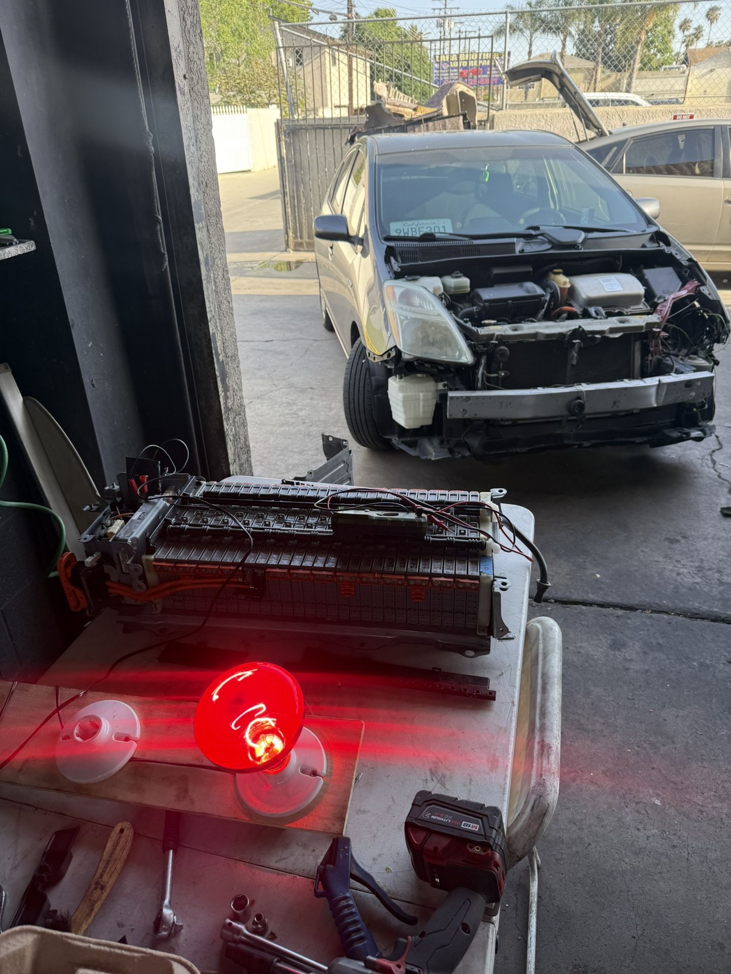 Hybrid Battery , Engine